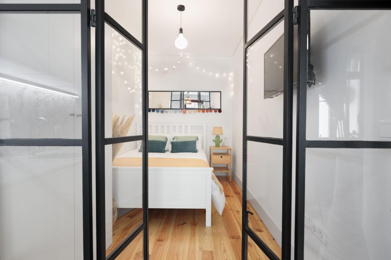 Apartament Vibrant Flat By Sao Bento W/balcony - Loureiro140 Porto